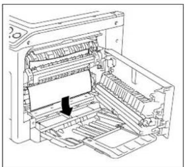 KONICA MINOLTA Bizhub 165 - Fjernelse af papirstop i den lodrette transportsektion - 2