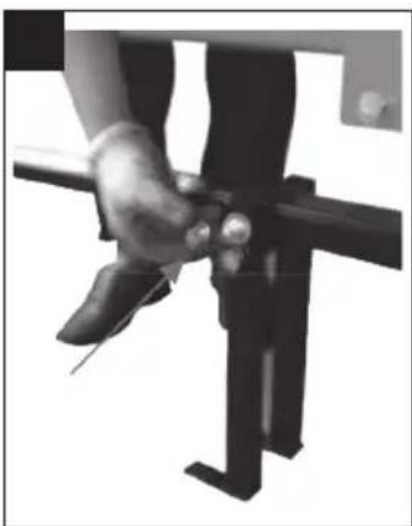 Meec Tools 380-076 - Fit the towbar. - 5