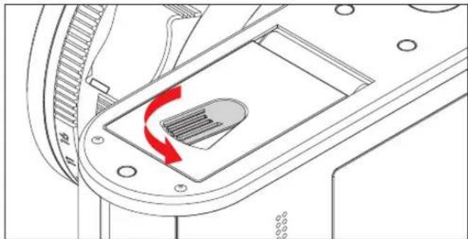 LEICA Q 'Snow' - Close the battery compartment/memory card slot door - 1