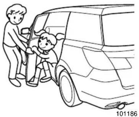 SUBARU Exiga (2011) - ■お子さまにも必ずシートベルトを - 5