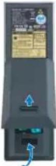 DELL 4310WX - Anbringelse af fjernbetjeningens batterier - 3