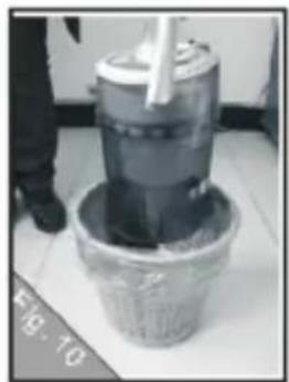 GoldMaster GVC-7502 - Emptying the dust container - 4