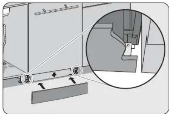 Technical diagram showing a mechanical assembly with labeled components and an inset magnified view of a structural detail.