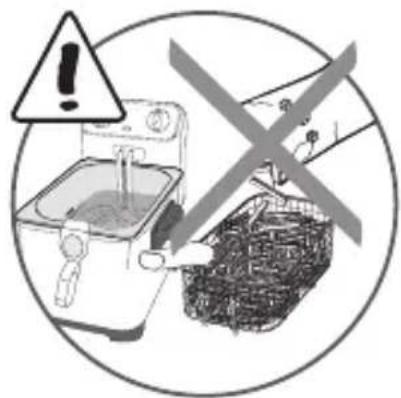 Warning symbol showing a kitchen with an exclamation mark and a crossed-out basket, indicating hazardous or unexposed items.