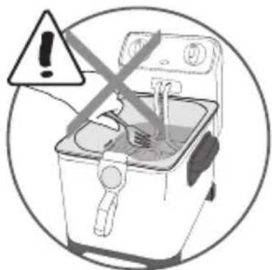 Warning symbol for a kitchen appliance with exclamation mark and warning triangle