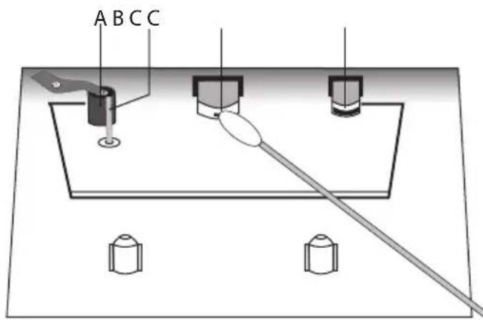 Logik LCCSTR10E - Rengöra kassettdäcket - 1