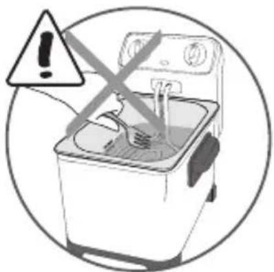 Warning symbol for a washing machine with an exclamation mark, indicating no clear warning.