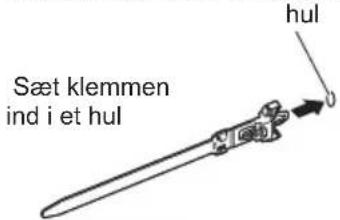 Sæt klemmen ind i et hul hul