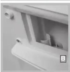 INDESIT WIDXXL 146 (EU) - Het reinigen van het wasmiddelbakje en de verschillende vakjes - 3