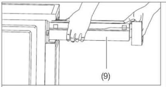 Hanseatic HWT8A3GT - Emptying the condensate drawer - 1