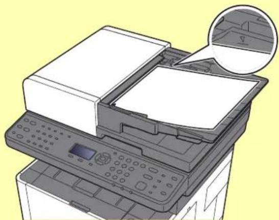 KYOCERA ECOSYS M2635dn - Åbn originalpladen, og juster originalen med styr. - 3