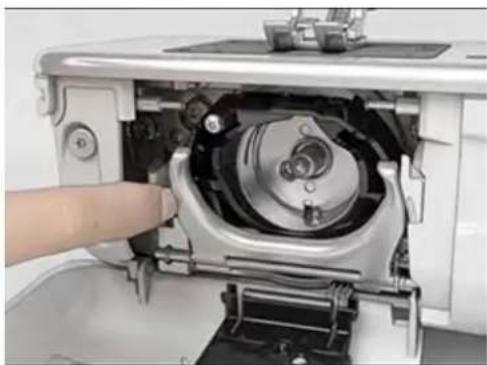 BERNINA 480 - Elektrisk drevet maskine - 1