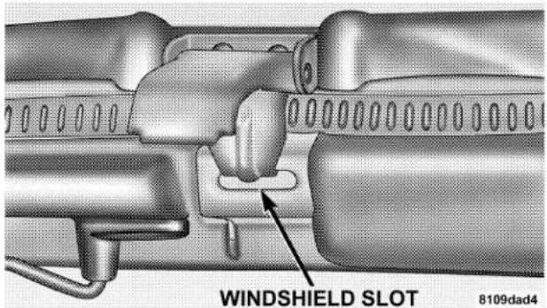 WINDSHIELD SLOT 8109dad4