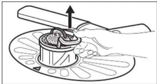 HUSQVARNA QBC6254I - Cleaning the filters - 3