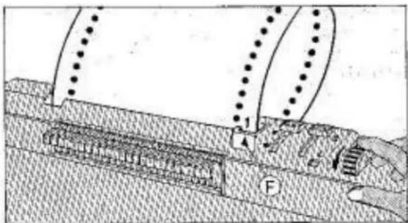 Empisal Knitmaster 326 - and PUNCH CARD - 10
