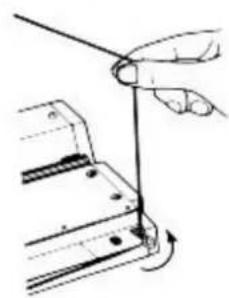 Empisal Knitmaster 305 - CHANGING THE YARN WITHOUT BREAKING IT - 2