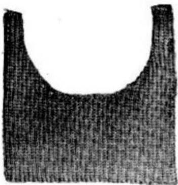 Empisal Knitmaster 305 - SHAPING A ROUND NECKLINE - 2