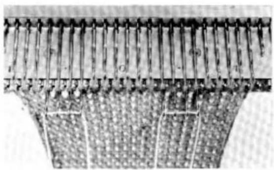 Empisal Knitmaster 305 - THE DOUBLE BUTTONHOLE BAND - 3