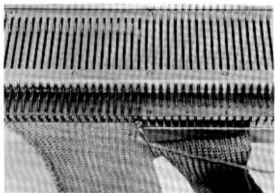 Empisal Knitmaster 305 - SHAPING A 'V' NECK - 2