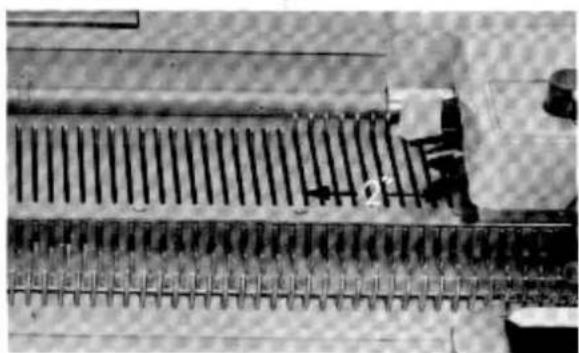 Empisal Knitmaster 305 - SETTING UP THE MACHINE - 5