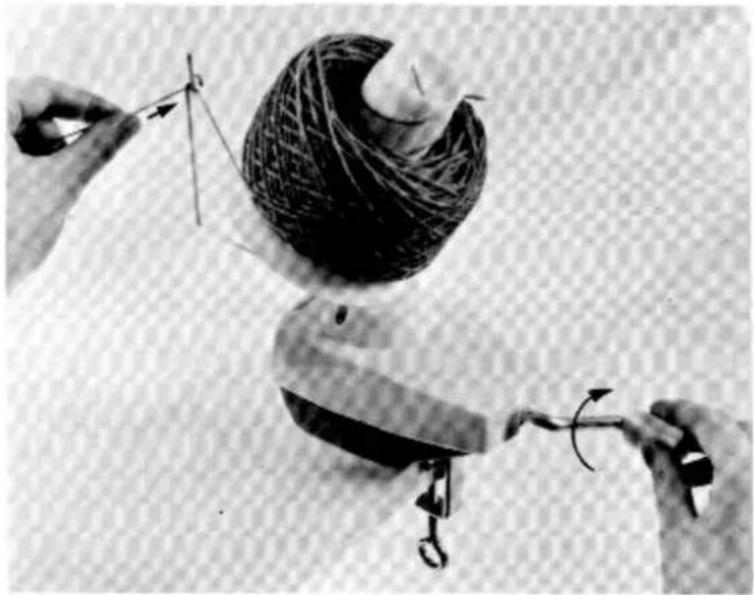 Empisal Knitmaster 305 - THE AUTOMATIC BALL WINDER - 1