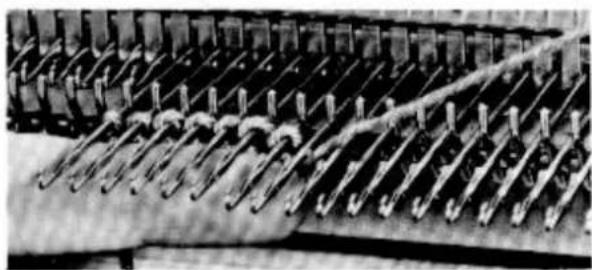 Empisal Knitmaster 305 - THE CLOSED EDGE CAST ON BY HAND - 3