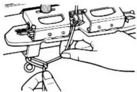 Empisal Knitmaster 305 - THE YARN FEEDER - 5
