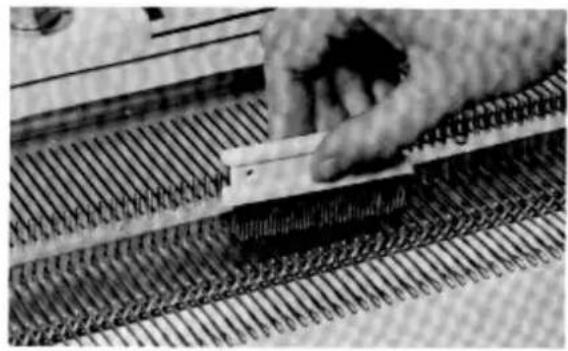 Empisal Knitmaster 305 - MAINTENANCE OF THE MACHINE - 1