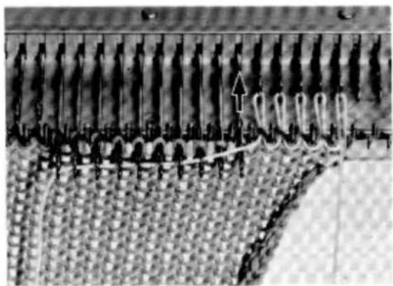 Empisal Knitmaster 305 - KNITTING A POCKET IN A PATTERNED GARMENT - 3