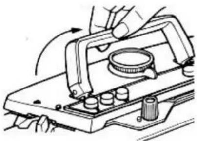 Empisal Knitmaster 305 - SETTING UP THE MACHINE - 4