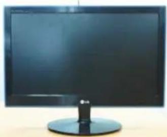 LG E1940S-PN - Montering af soklen - 4