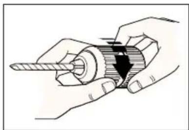 BLACK & DECKER KD355K - INSTALLATION DE LA MÈCHE (MANDRINS SANS CLEF) Suivez les instructions suivantes: - 1
