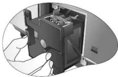 BENQ W5000 - Replacing the lamp - 4