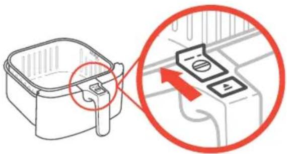 Diagram showing a cooking pan with a magnified view of its electrical socket, highlighting the electrical outlet.