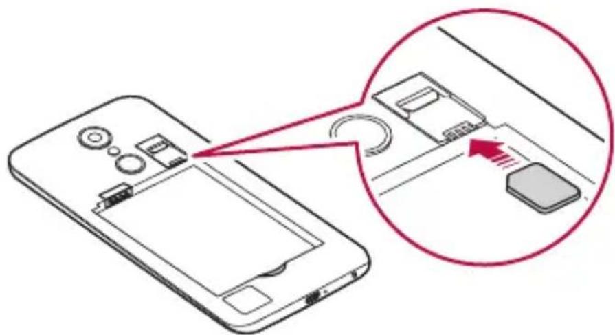 LG K10 - Sätta i SIM-kortet och batteriet - 2