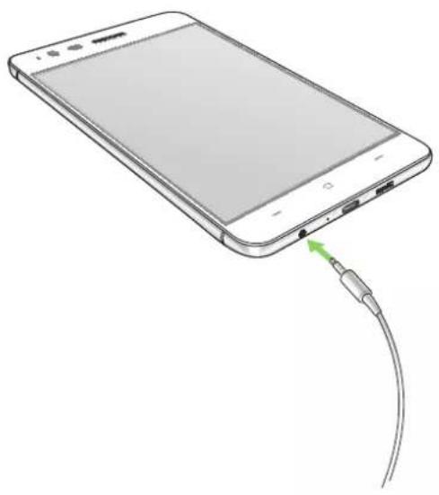 ASUS ZenFone Zoom S - Tilslutning af lydstikket - 1