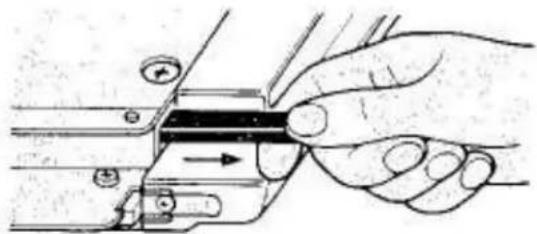 Empisal Knitmaster 321 - CHANGING A DAMAGED NEEDLE - 4