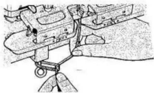 Empisal Knitmaster 321 - THE YARN FEEDER - 5