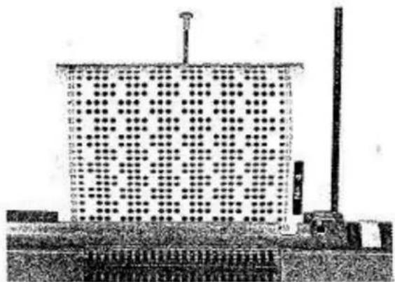 Empisal Knitmaster 321 - INSERTING THE PUNCH CARD - 4