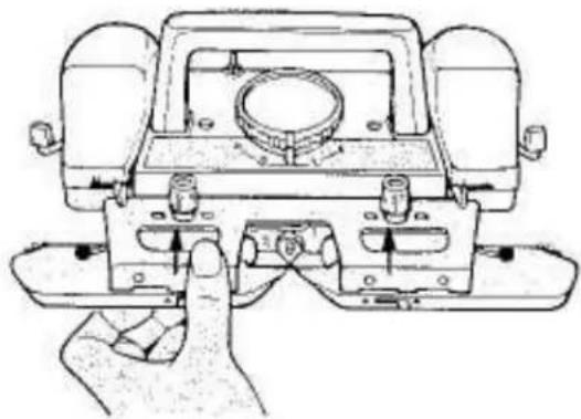Empisal Knitmaster 321 - ATTACH THE SINKER ARM ASSEMBLY - 3