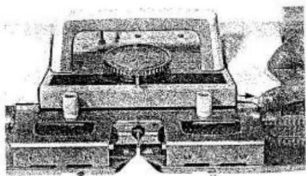 Empisal Knitmaster 321 - SETTING UP THE MACHINE - 2