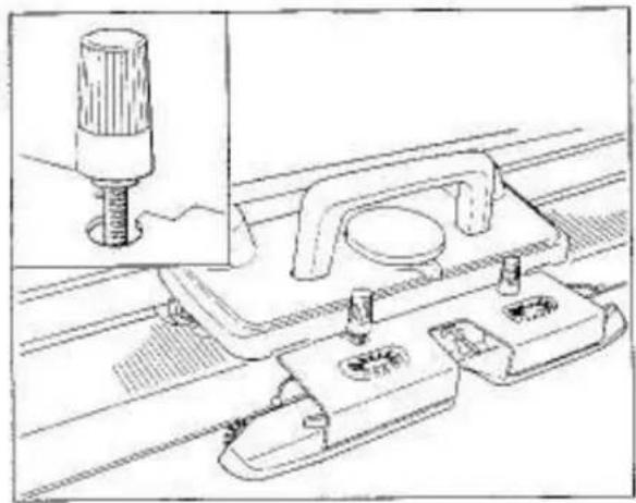 Empisal Knitmaster 260 - REMOVING KNITTED FABRIC - 1