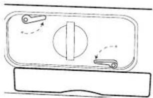 Simple line drawing of a door handle with two handles and a central vertical bar, no text or symbols present.