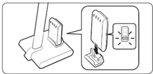 SAMSUNG VS20R9046T3 - Re-inserting the battery - 1