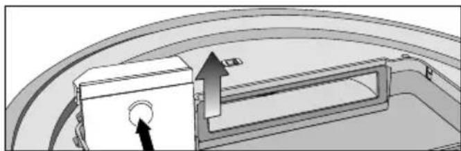 MIELE Scout RX2 - Replacing the rechargeable battery - 2