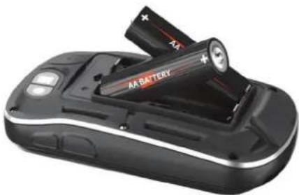 GARMIN Oregon 650 - Isætning af AA-batterier - 1