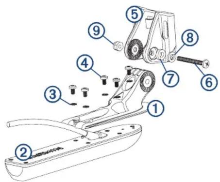 GARMIN GT8HW-IH - Installation af transduceren med et beslag til agterspejlsmontering - 1