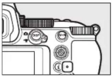 NIKON Z 5 - ไฟแสดงการเข้าถึงการ์ดหน่วยความจำ - 1