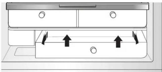 KITCHENAID KRFC704FPS - Pour enlever le couvercle des bacs à légumes (ne peut être enlevé que si l'espace de rangement à plateau est d'abord enlevé) : - 1