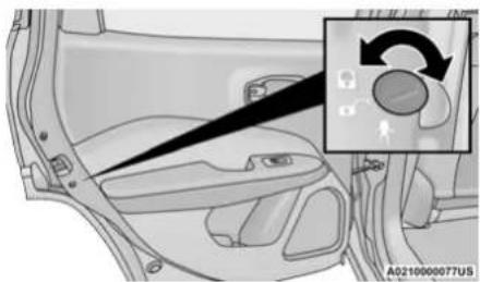 JEEP Compass (2021) - CHILD-PROTECTION DOOR LOCK SYSTEM — REAR DOORS - 1